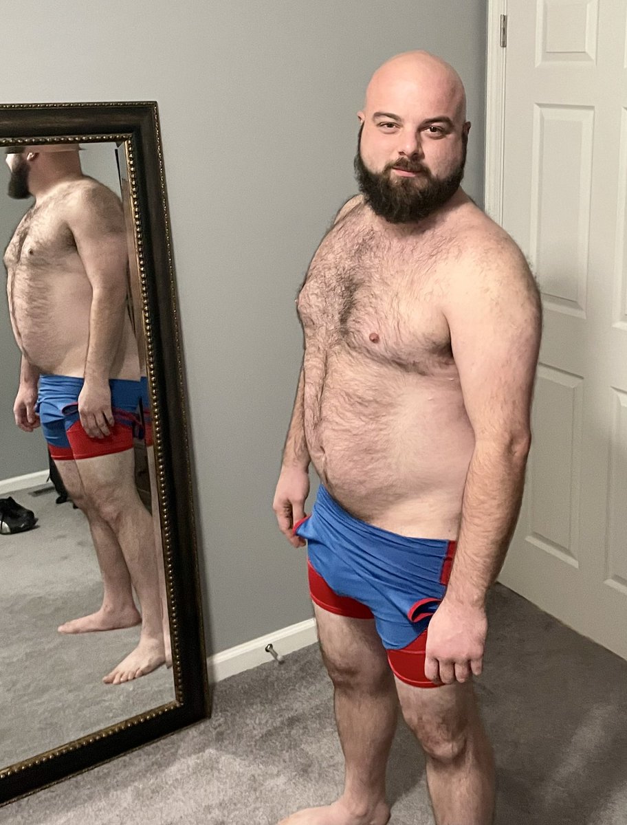 ohiogrcub's tweet photo. I really like singlets. 🙃 https://t.co/Iggl9Z4Z70