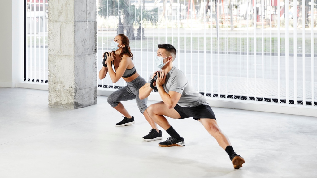 SureFiz's tweet photo. Single leg exercises are great for improving muscular endurance in your individual legs, as well as helping to improve any muscle imbalances due to overcompensation. They also help with core stability and help improve your balance. 

#trainertips #loseweightfast #surefiztips https://t.co/TYc45fhhAH
