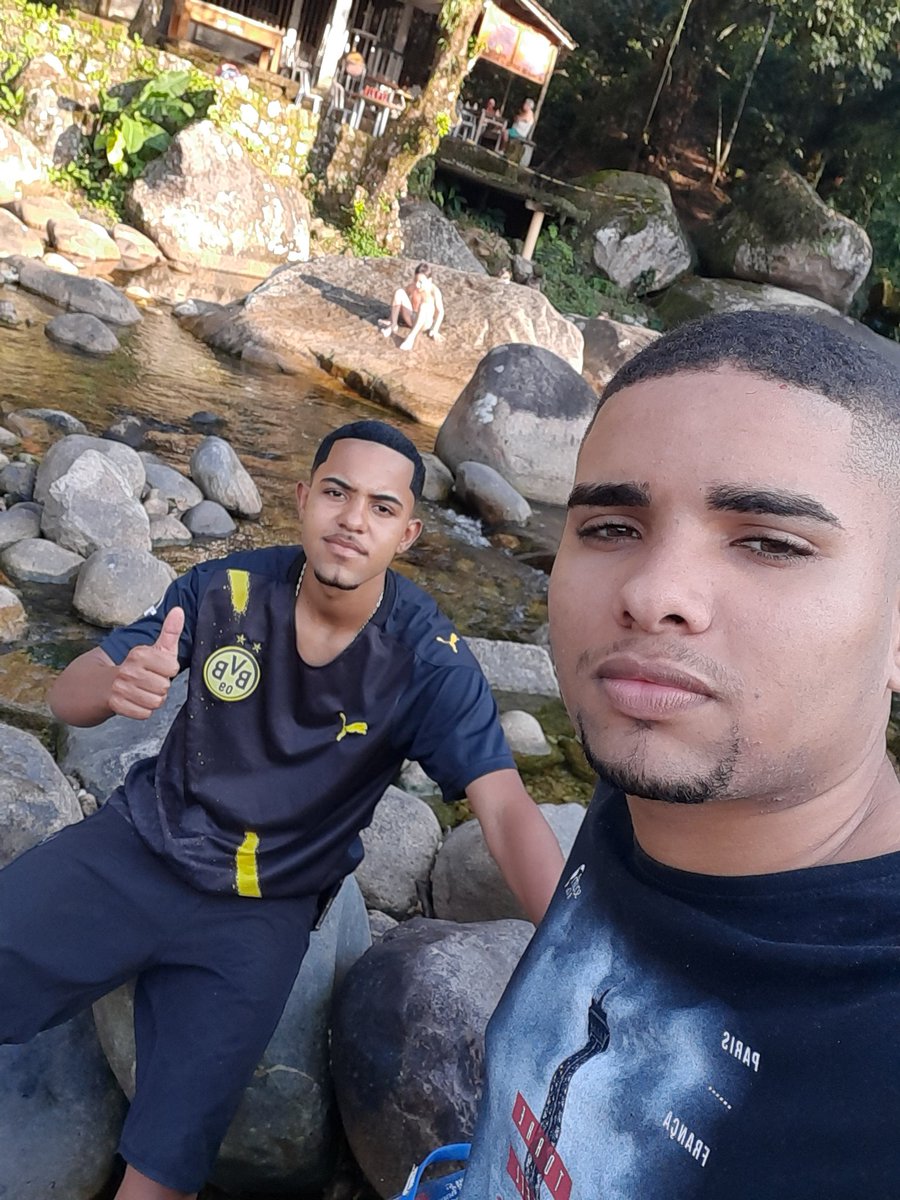 FelipeCt16's tweet photo. Tá cmg dês de menorzao🥋👊❤ https://t.co/oBsoNM69sZ