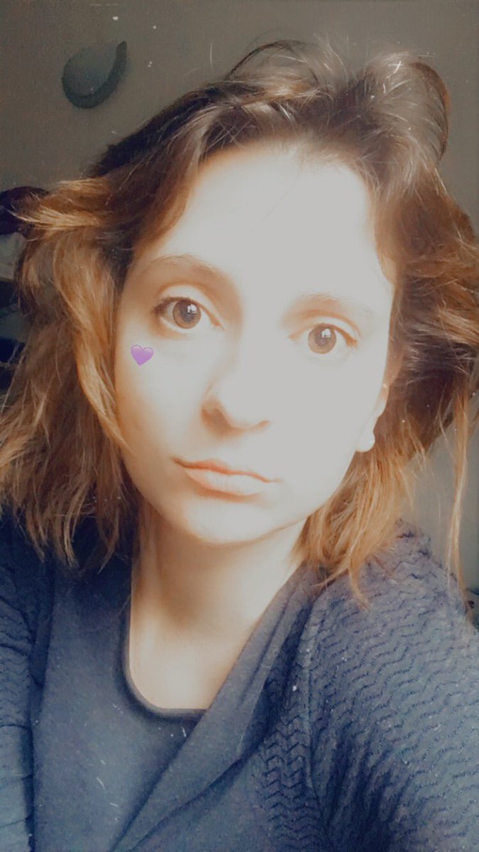 yourfavantifa's tweet photo. Snapchat filter pros: no make up needed at all. Cons: realising you’re aging and will die sooner than later, without maybe seeing the #anarchist #utopia. #deepthought https://t.co/Dd41pO0VJH