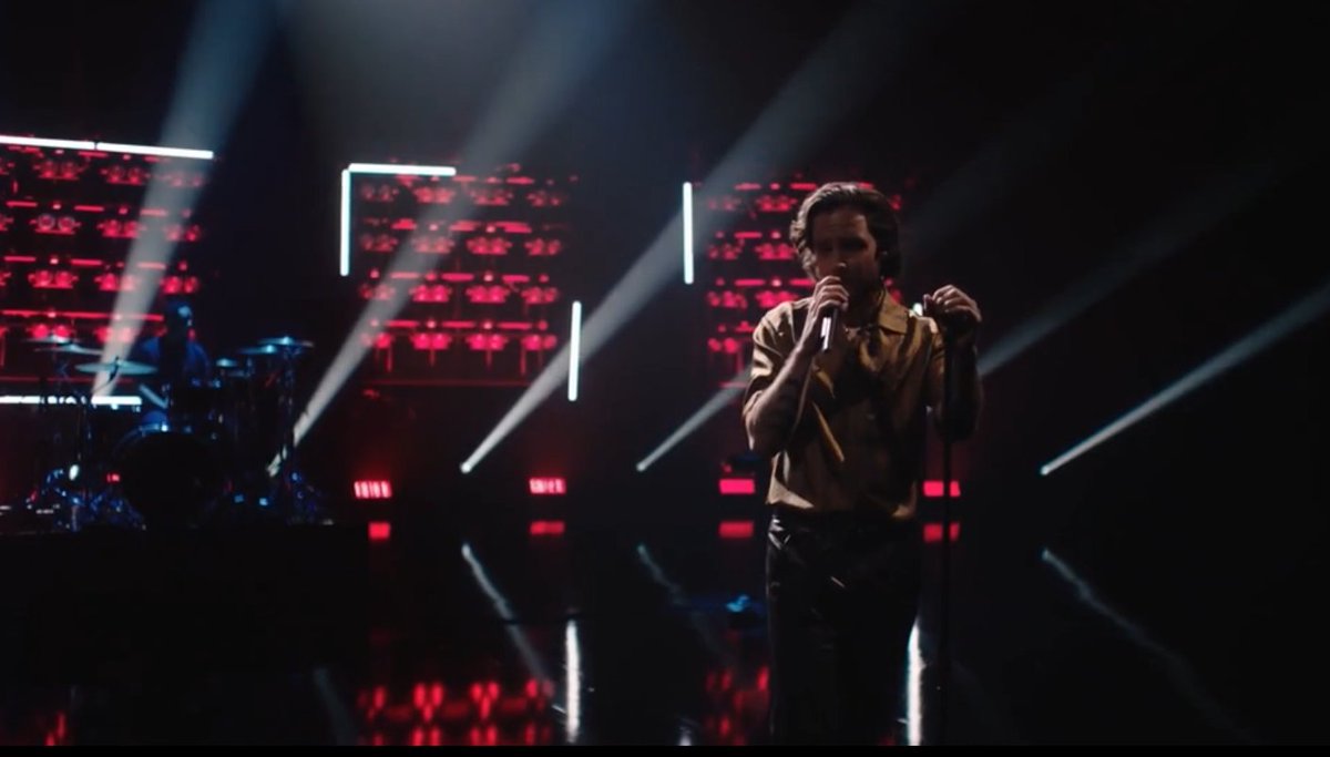 ljpayneteam's tweet image. Favourite songs from the show:
Nina: Last December
Claire: BeVerly Hills BoYfRiEnd
Ross: Say It Back
Liam: Remember

Change my mind 
#LPFinalAct #TheLPShowAct4