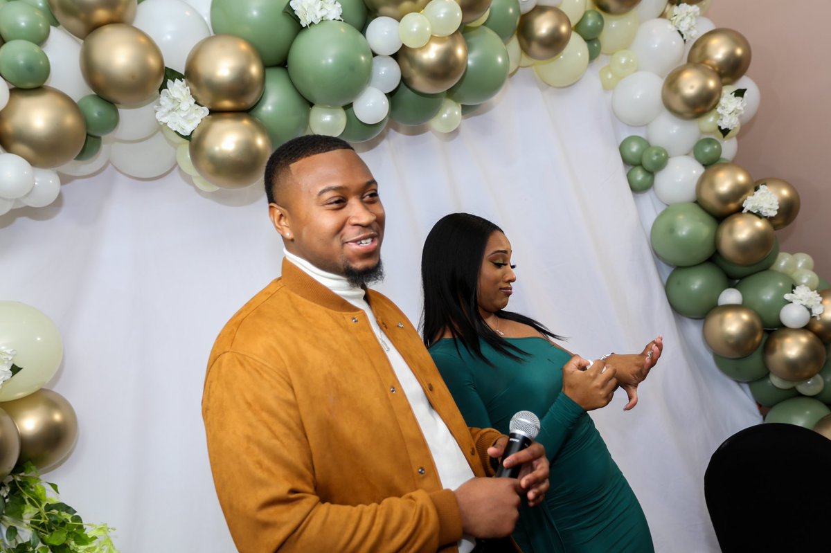 JayNunn24's tweet photo. 💍🤞🏾 @thaijaaaa https://t.co/y30FRmDFOS