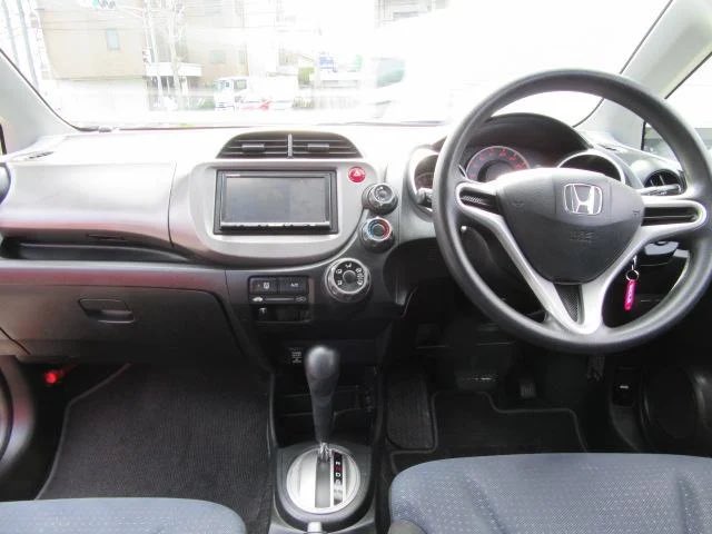 s0502m's tweet photo. フィット売ります！
H22年式,距離6万km,車検2年付きです！
Ｇ,１オーナー,禁煙車,カロッツェリア楽ナビ地デジＴＶ,ＥＴＣ,バックカメラ　キーレスキー
気になられた方はDMまでおこしください！
#フィット売ります 
#車売ります
#拡散希望 https://t.co/xrkJGYmemf