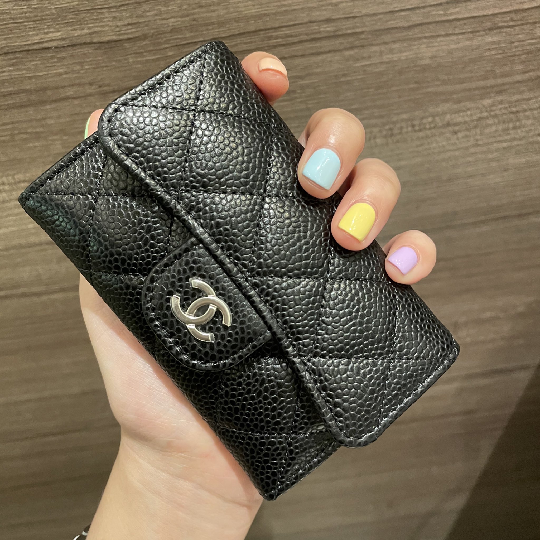 ดาด้า💄 on Twitter "มารีวิวน้อง chanel classic card holder คนนี้ให้ดู