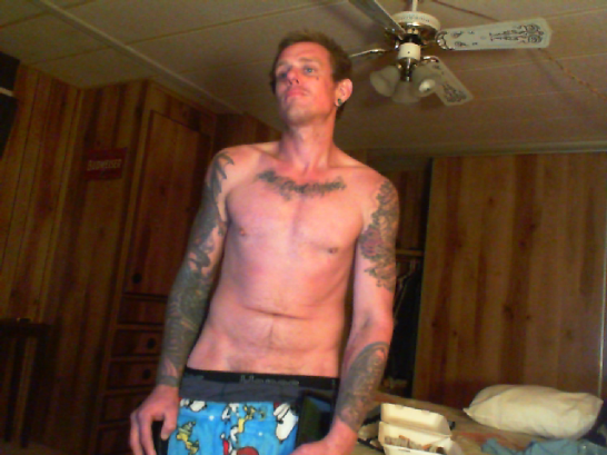 any one wanna check out my live cam feed or my pornhub model page??  @PornhubModels_ @pornhub @Cam_Guys_com