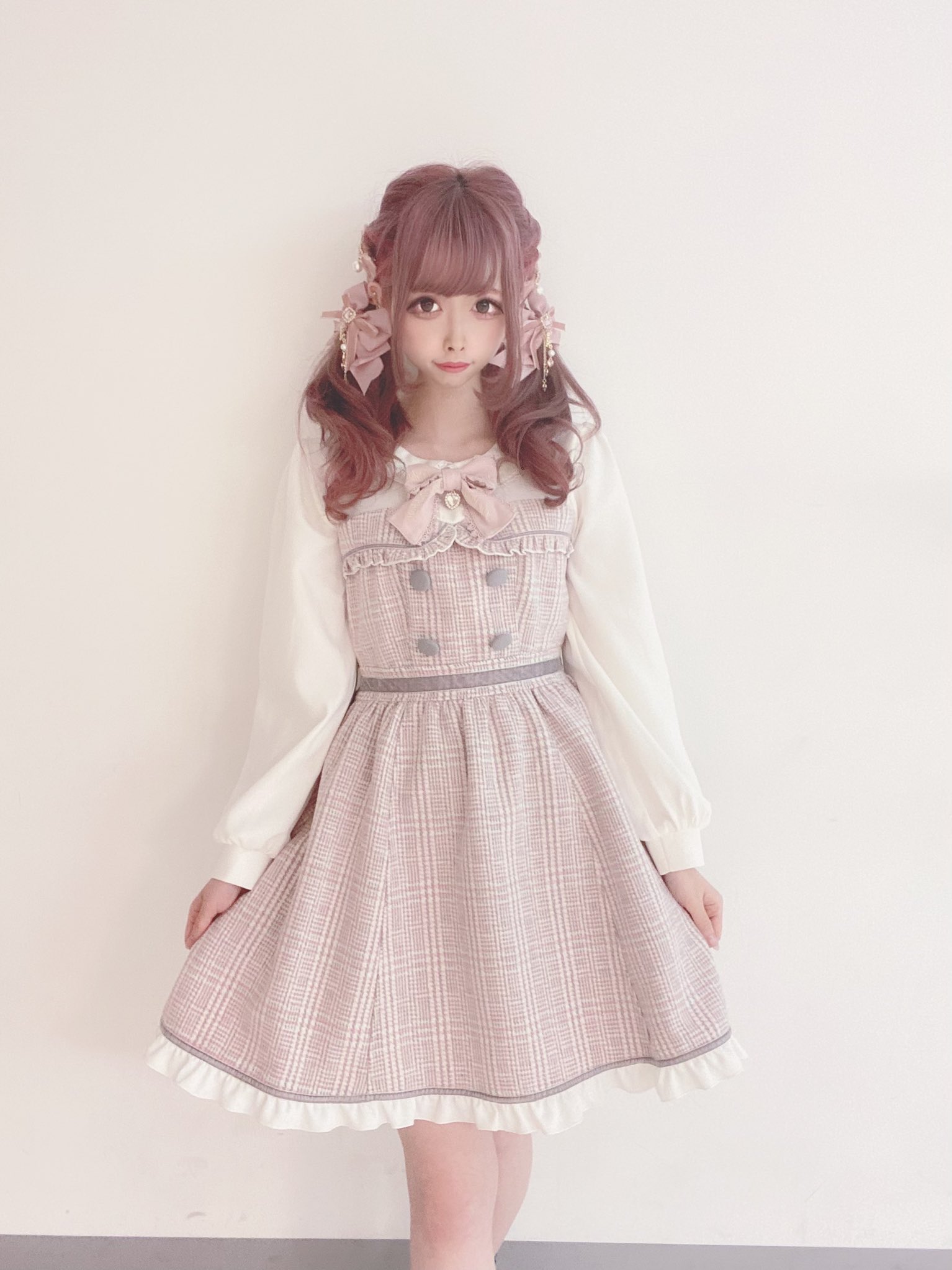 LIZ LISA on X: "*⑅୨୧ 新宿ALTA店♡新作item ୨୧⑅* まだまだ寒い