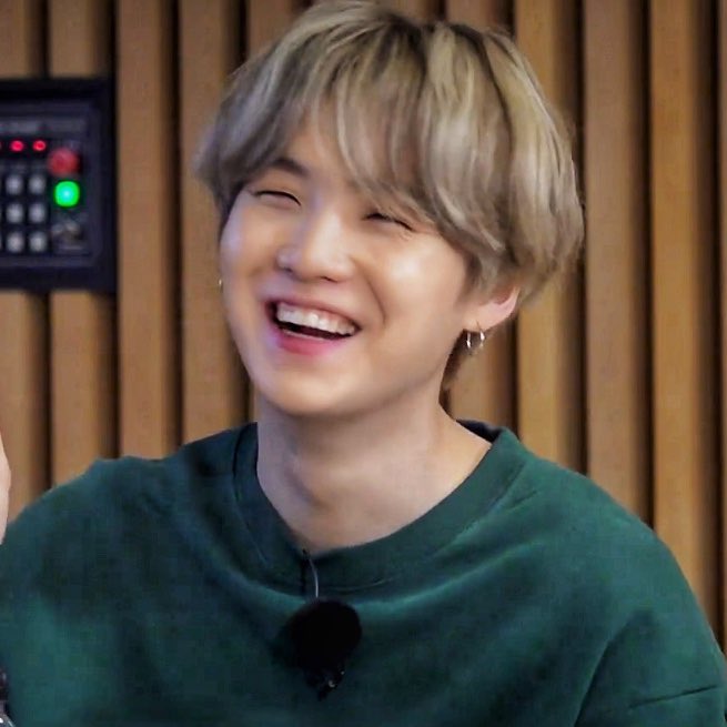 yoongisarchive's tweet photo. https://t.co/vZtuMpx5S7