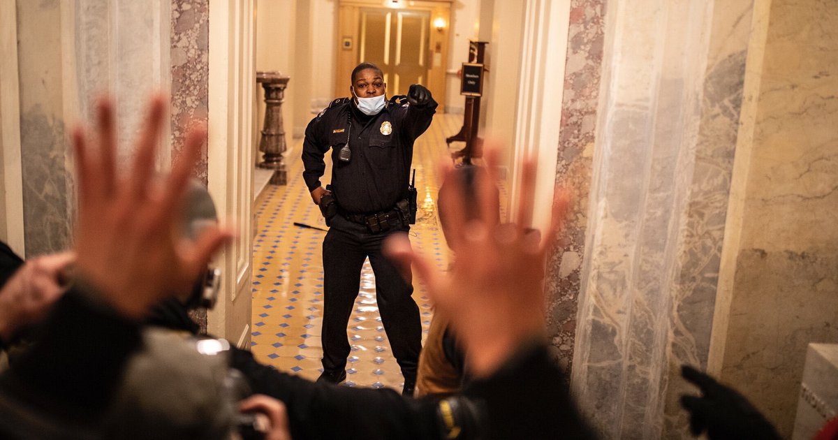 SoldierAtoZFund's tweet photo. Respect to Police Officer Eugene Goodman: Doing his duty during the crowd invasion of the United States Senate. https://t.co/C2T0uSQOdR