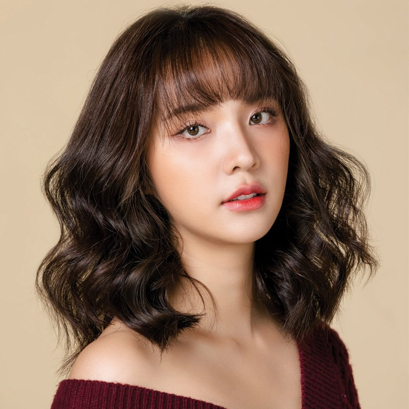 Jan: Ployshompoo Supasap5 January 1995Weight: 48 kg / height: 170 cm.Education: Graduate Bachelor degree College of Interdisciplinary Philosophy Politics and Economics Thammasat UniversityInstagram & Twitter: janhae