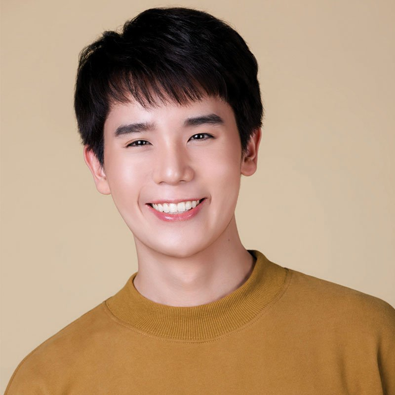 Jimmy: Jitaphon PhotowihakAugust 21, 1994.Weight: 68 kg. / Height: 180 cm.Education: Graduation Bachelor degree Faculty of Medicine Chiang Mai UniversityInstagram: jimmyyjpTwitter: -