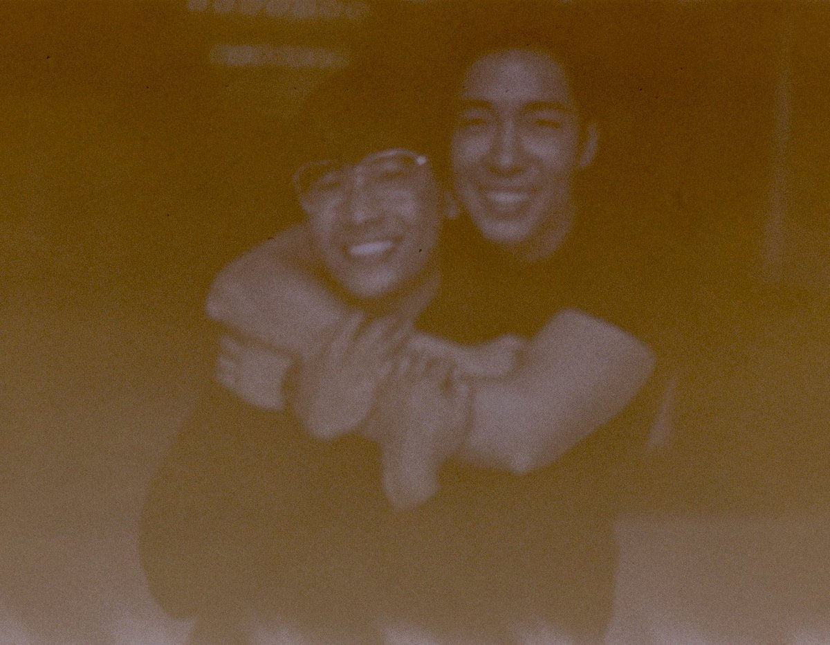 noknoijang's tweet photo. งื้ออออ อยากได้รูปนี้ชัดๆ ต้องไปบนเจ้าพ่อไหน ช่วยบอกที 😂
#FriendZone2EP15
#FriendZone2
#แซมเอิร์ธ https://t.co/cTNY97QpWE