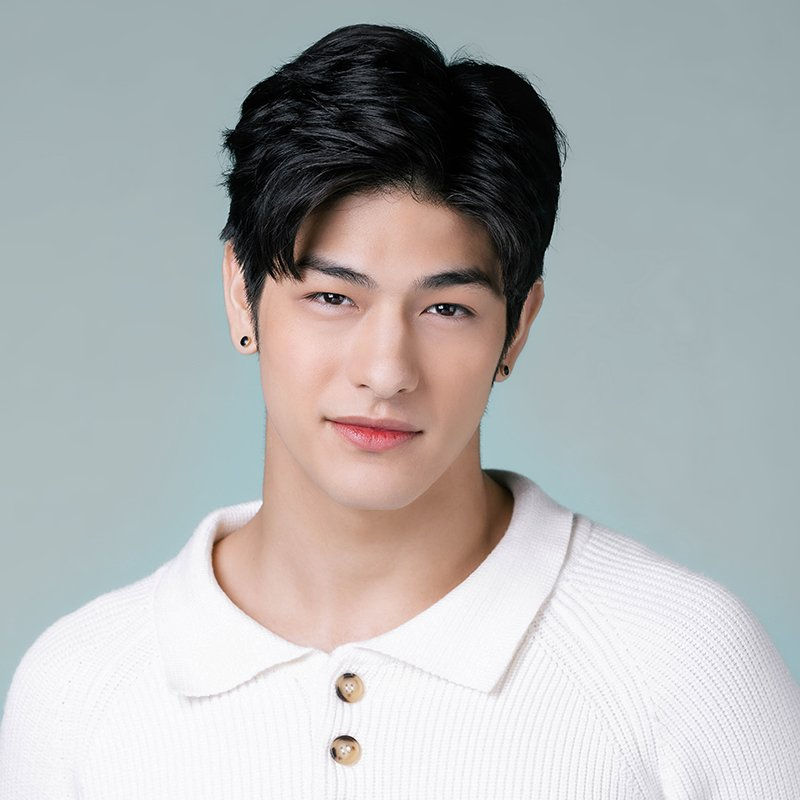 Luke: Ishikawa Plowden13 September 1996Weight: 75 kg. / Height: 183 cm.Education: Graduation Bachelor Degree in Statistics George Washington University, USAInstagram: lukevoyageTwitter: thelukevoyage