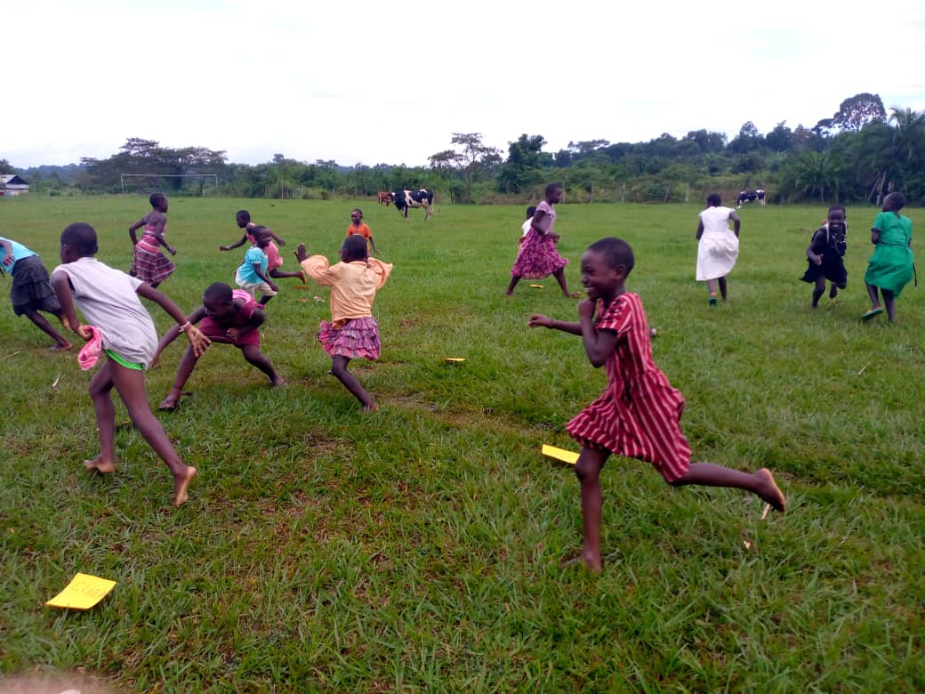 wellsofhope's tweet photo. Low self esteem is among the issues children with parents in prison face.Interactive learning activities help to develop their social and behavioural skills;the activities provide space for them to bond with those around them
#intercativelearning #boostingesteem #bondingactivity https://t.co/B8JwRXBp8g