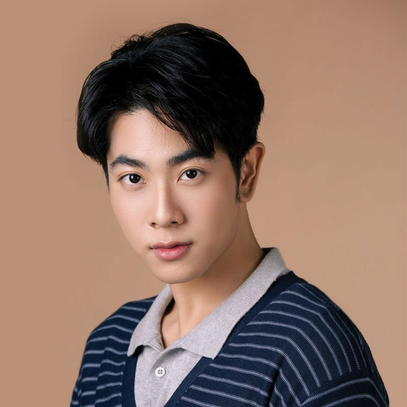 Mix: Sahaphap Wongratch22 July 1998Weight: 65 kg. / Height: 176 cm.Education: Currently studying a bachelor's degree Faculty of Veterinary Science Chulalongkorn UniversityInstagram & Twitter (under maintenance)