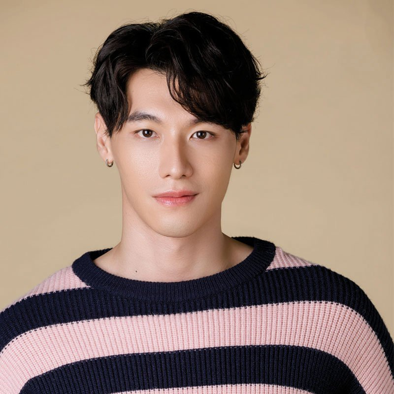 Pod: Suphakorn SriphothongOctober 23, 1993.Weight: 78 kg. / Height: 183 cm.Education: Graduation Bachelor degree Kitchen management and culinary arts Dusit CollegeInstagram & Twitter: plapodd