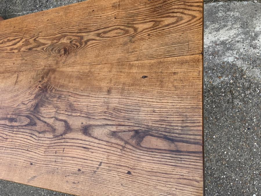 AntiqueTables1's tweet photo. Antique Ash farmhouse table with stretcher. 

Measurements :
H: 30in (76.2cm)
W: 30in (76.2cm)
L: 85in (215.9cm)

https://t.co/hRkTSlq0jt
Price : £3,100  

#farmhousetable #antiquetable #diningtable #farmhouse #homedecor #interiordesign #decorate 
@Cuillin_design @MorrisAntikshop https://t.co/3lqRLPfauJ