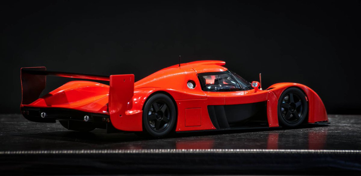 1/24 TOYOTA GT-One TS020をロードカー風に。 空力効果を生む複雑な