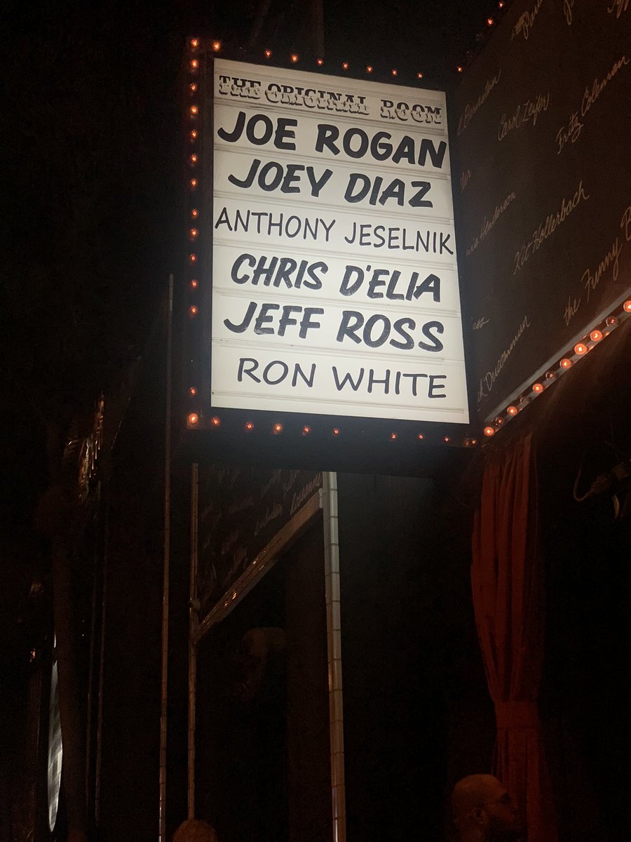 BreannaMWebb's tweet photo. @TheComedyStore @troyconrad @joerogan @madflavor @anthonyjeselnik @chrisdelia @realjeffreyross @TonyHinchcliffe @donnellrawlings @LaraBeitz ... I couldn’t have dreamed a better line up.  Doesn’t even seem real. I miss this place ... take me back ❤️ https://t.co/3KDWEcESCv