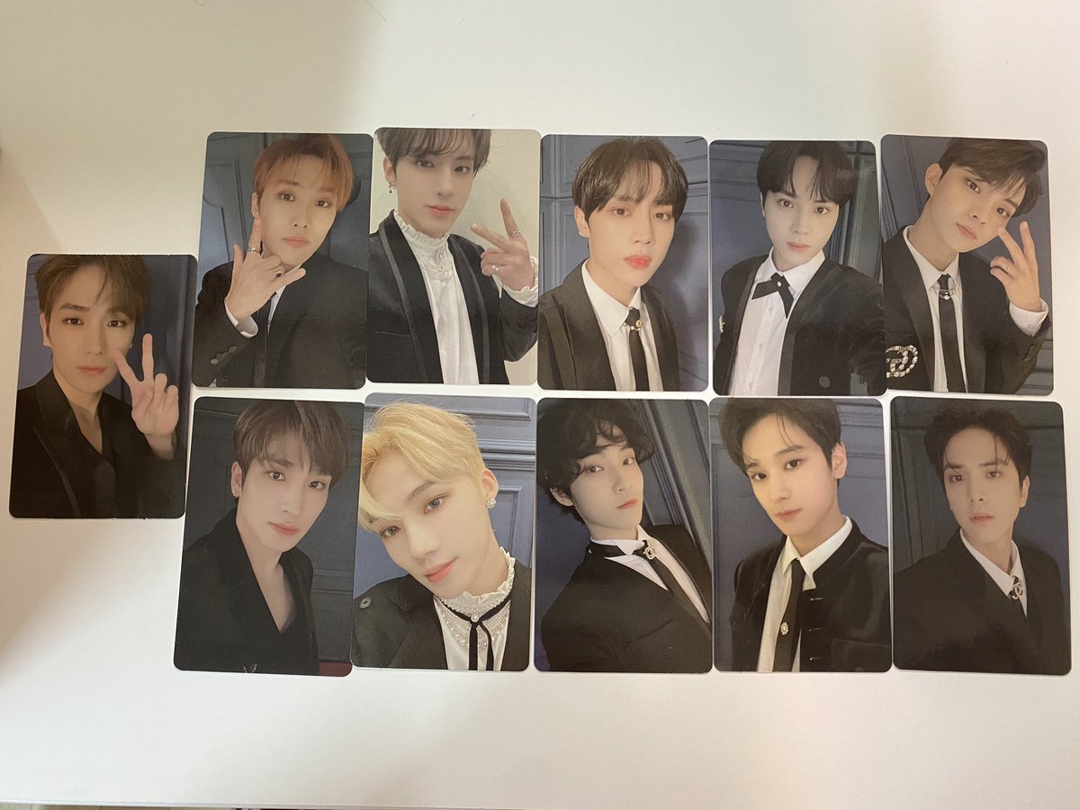 wonhosph's tweet image. film festival md previews:
• photocard holder (red&amp;amp;black) photocards
• polaroid photocards