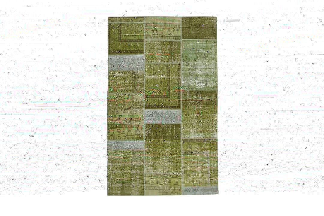 carpetconsulate's tweet photo. Our #Patchwork-Carpets are made from a variety of older persian carpets, which we cut and sew back together afterwards in Turkey. Due to this procedure, the carpets get a new and interesting looking aesthetic.
https://t.co/5EGt2JKvvB
#rugstore
#carpet
#patchworkrugs #rugsonline https://t.co/vshVqLSW6m