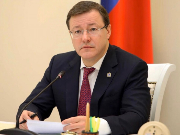 Дмитрий Азаров входит в число самых влиятельных руководителей российских регионов sova.info/news/dmitriy-a…