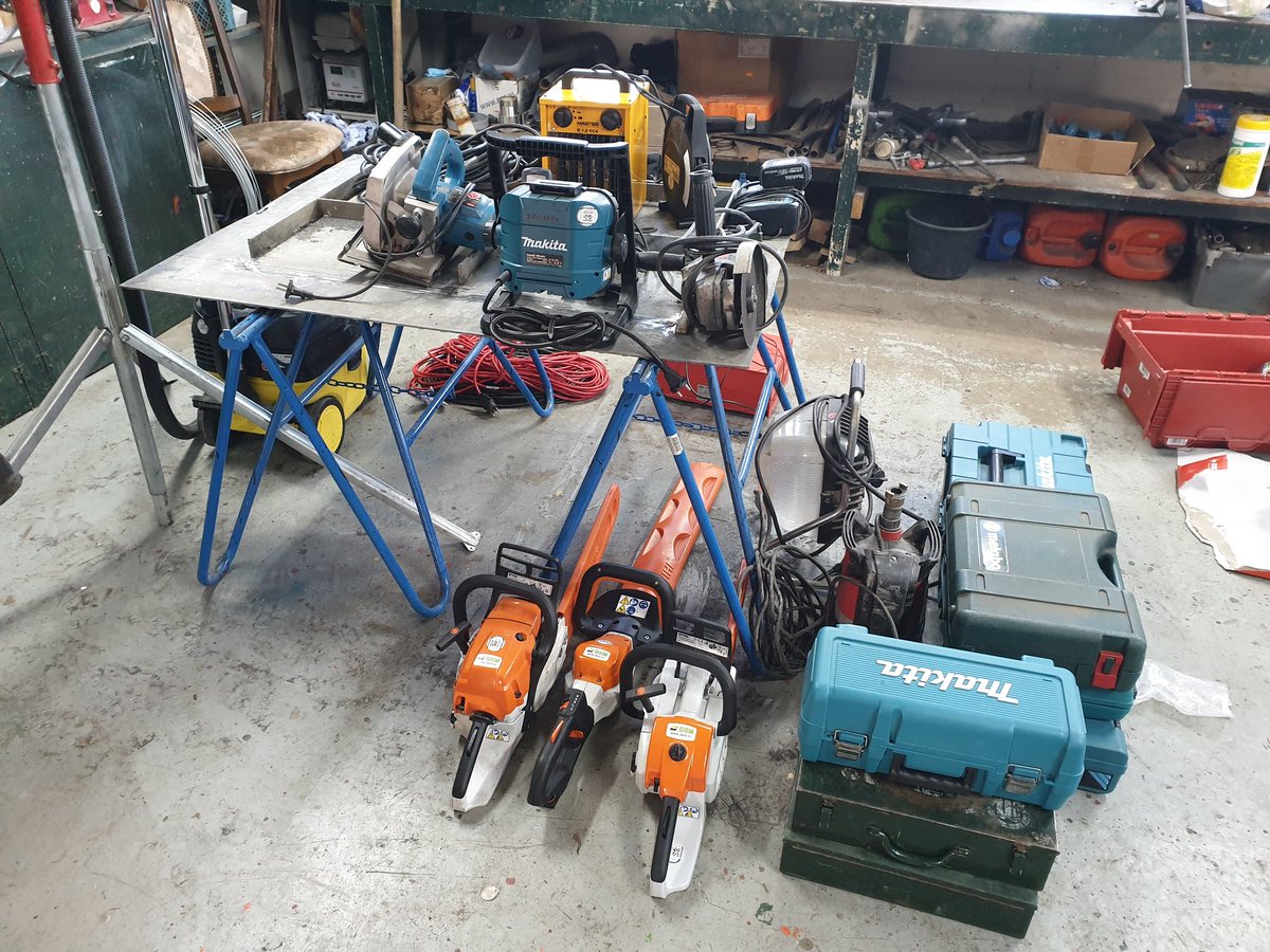 Vandaag vindt in Gytsjerk en Hallum de jaarlijkse <a href="/VAkeur/">VA-keur</a> (veigheidskeuring) van machines en materieel plaats door <a href="/DemBv/">DEM bv</a>. Veilig werken staat hoog in het vaandel bij <a href="/ItFryskeGea/">It Fryske Gea</a>. #ARBO