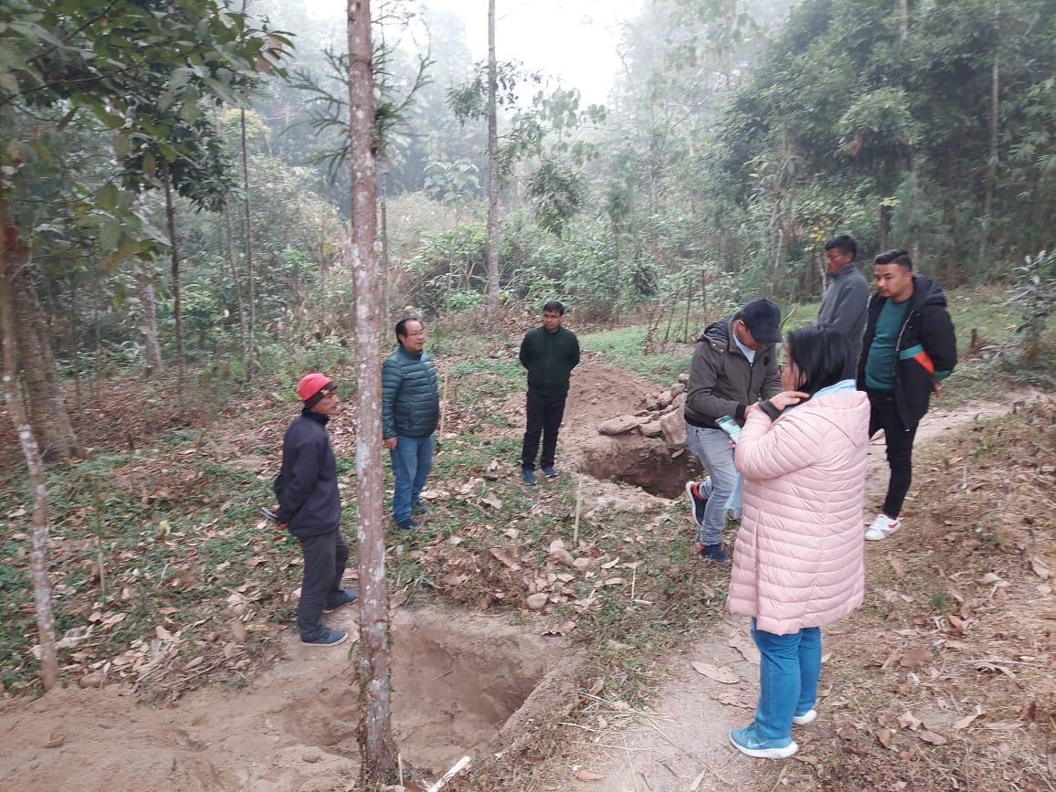 DistrictInform8's tweet photo. #Dusre sarkar#2Kotir Duare Sarkar and Paray samadhan.Inspection of Linedura community toilet(Legacy data work) at GORABARI MARGARETS GP,JB Shukhiyapokhri Block, Darjeeling. https://t.co/qWFomZGGR9
