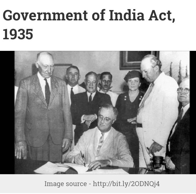 करून १९१९ ते १९३५ या कालावधीत 'Government Of India Act' लागू करत पक्का केला गेला.हा Act जो भारतीयांवर अत्याचार करणारा कायदा म्हणून अस्तित्वात आला तोच संविधानाचा पाया आहेपण १९३४ साली एक लपवलेली व कलाटणी देणारी मूलगामी घटना घडली... @Vedashree_19  @Siddhi_Hindu879  @Mr_Bharatiya