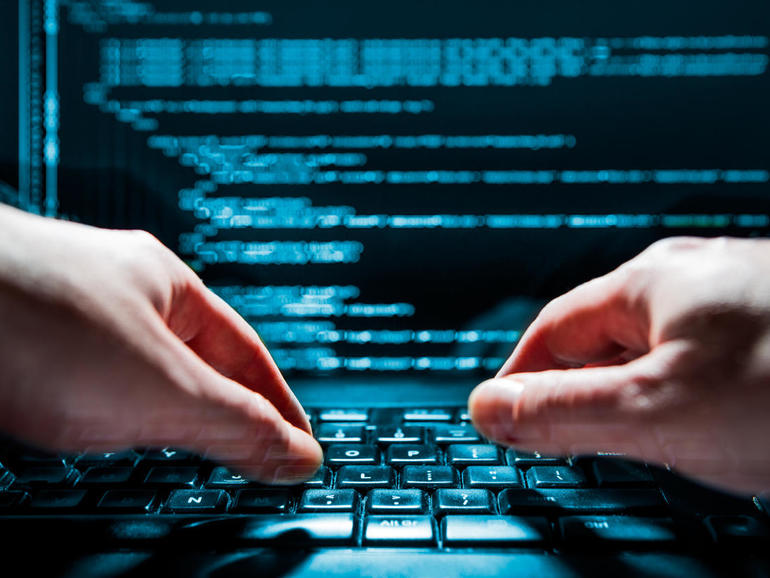 silvester_15's tweet photo. New #phishing attack baits potential victims to download #QRat trojan malware. #Cybersecurity via @ZDNet https://t.co/ifB0BiOTjq https://t.co/PZETfjCBYr