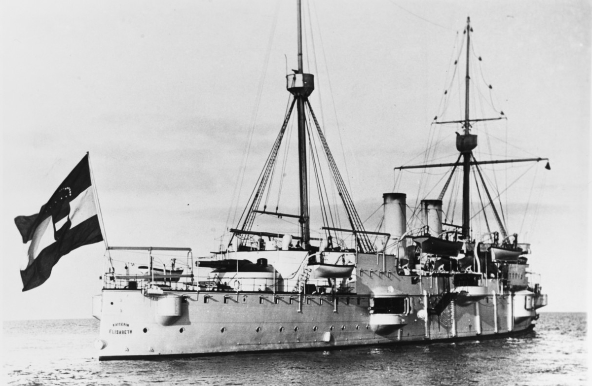 As the battle unfolded the Jaguar & Elisabeth were used to assist German defenders by providing artillery support on the peninsula and they were a thorn in the side of the Anglo-Japanese force. Half the crew were disembarked to serve as marines