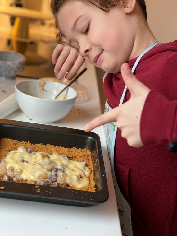 SJCSouthsea's tweet photo. Year 5 have been studying instructions in English this term. Their task today was to follow instructions to make a Chocolate Roman Road. They were made from custard, Maltesers, biscuits, smarties, and custard creams! They went down a treat! #homemadetreats #littlecooks #SJCchefs https://t.co/LZNuqQrx4e