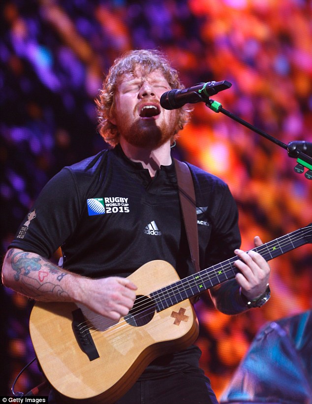 Ed Sheeran? That guy CANNOT STOP WEARING ALL BLACKS JERSEYS