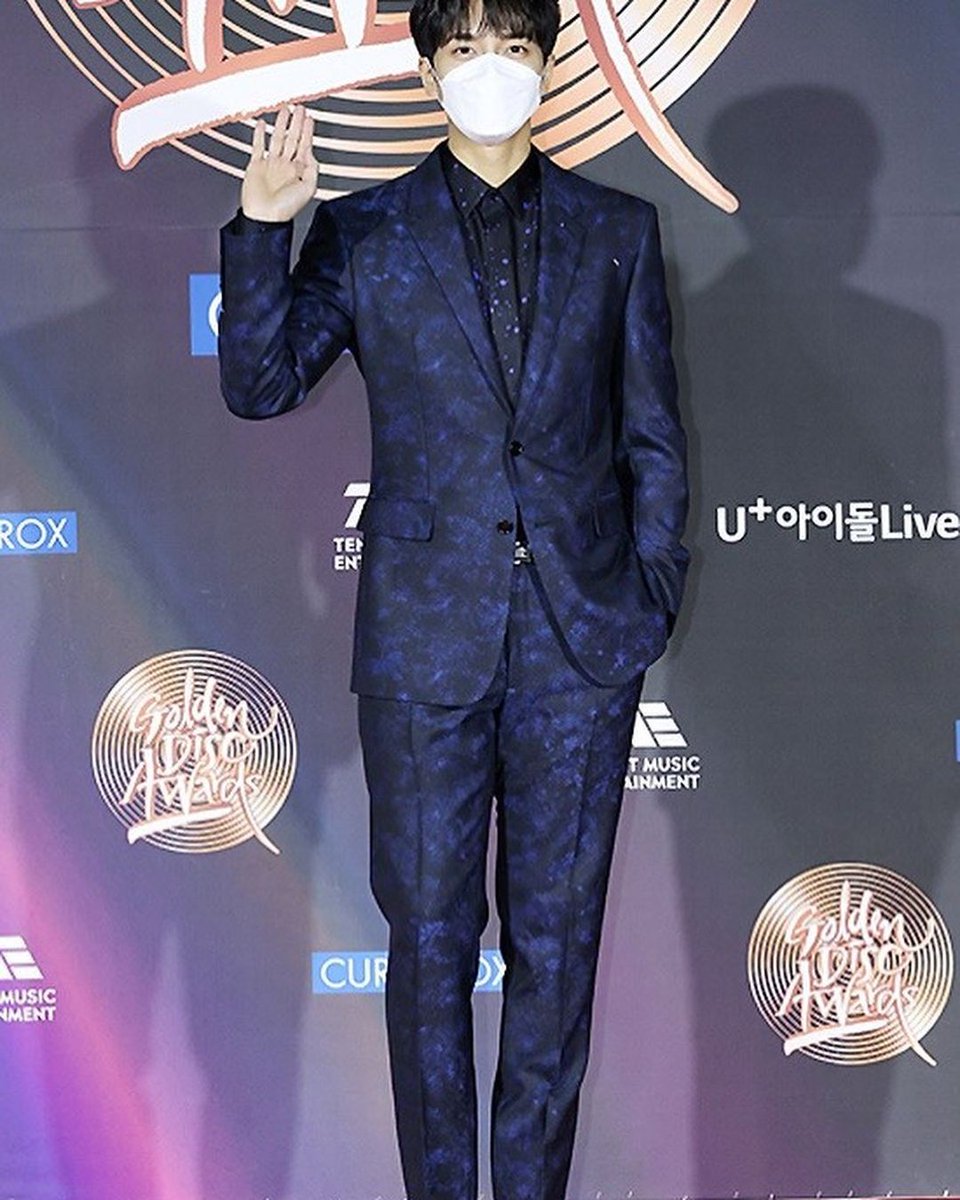 lsg_myanmar's tweet photo. [09/01/2021] 💕Lee Seung Gi💕35th Golden Disc Awards HQ Press Photos 😍 

crd: naver 

#GoldenDiscAwards #goldendisc 
#DigitalSongDivision 
@leeseunggi.official 
#이승기 #LeeSeungGi #လီဆြန္းဂီ
#イスンギ #李昇基  #parksodam
#LSGMyanmar #Myanmar_Airen #Airen @hookent3 https://t.co/mZ3zdv6SAm