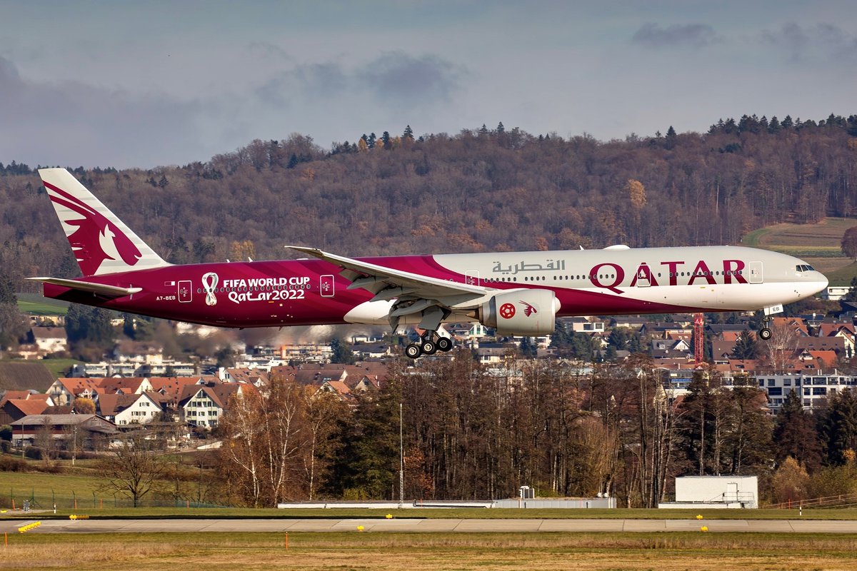 47NorthAviation's tweet photo. Back in November 2020, we had the honour of welcoming Qatar's newest special livery on its very first revenue flight in Zurich. Despite some clouds and fog in the morning, the sun shows up just in time 😍

#ZRH #LSZH #QatarAirways #B777 #B773 #Boeing777 #ZRHmovements https://t.co/D5WnJu5XHB