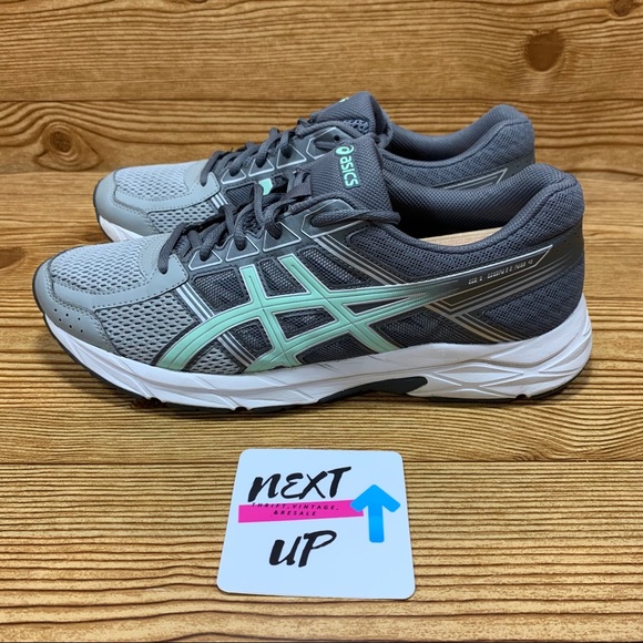 DoraMoralesGlz's tweet photo. So good I had to share! Check out all the items I'm loving on @Poshmarkapp from @nasc_claudia #poshmark #fashion #style #shopmycloset #asics #olgyn #lagomstudio: https://t.co/vxltY1DOSQ https://t.co/e3NsMIfUOj