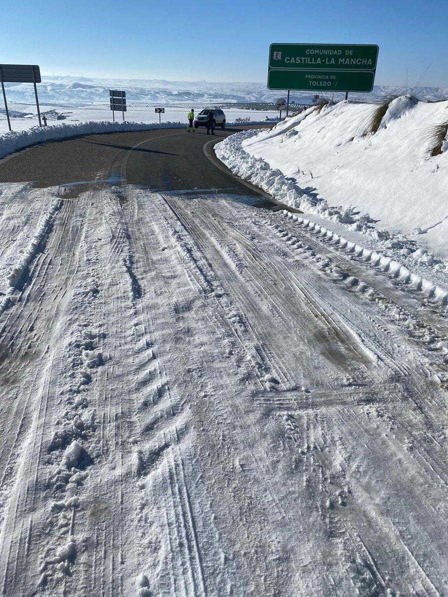 guardiola_92's tweet image. Me manda un amigo estas dos fotos donde se ve ve la gestión del Gobierno de Castilla la Mancha y la gestión de la Comunidad de Madrid.🙄