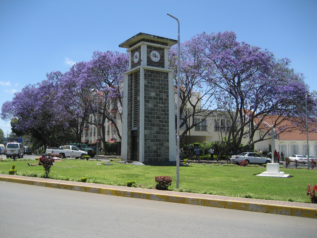 east_facts's tweet photo. FACT: The Clock Tower in Arusha Tanzania is regarded as the central point of Africa.

The clock tower stands exactly at the middle of Africa between Cape Town in South Africa and Cairo in Egypt.

It was built in the 1950s. https://t.co/miDz4CDyVY