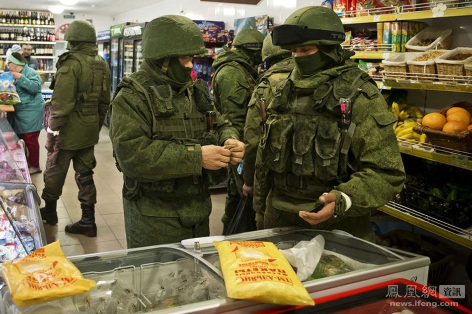 BREAKING: Super Army Soldiers and Super Boat Soldiers (SAS but boat) have deployed to supermarkets around the UK as part of Operation #MaskUp to assist staff dealing with people refusing to wear face masks as part of #Covid19UK #lockdownuk rules.