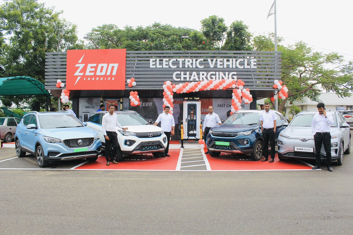 zeoncharging's tweet photo. Bangalore - Coimbatore highway Officially Electrified Today @ Sankagiri, Salem

11°31'09.6"N 77°56'06.2"E
https://t.co/UCgkjbPuLU…

@TeslaClubIN 
@PlugInIndia 
@MGMotorIn 
@HyundaiIndia 
@TatamotorsEV 
@MahindraElctrc 
@MercedesBenzInd 
@NITIAayog https://t.co/kei9fLHkCC