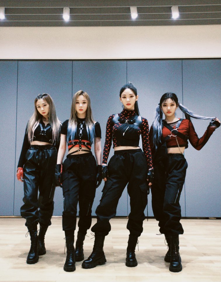 韓国アイドルがよく着てる 테크웨어 テクウェア がカッコいい 韓国情報まとめサイト Tip ティップ