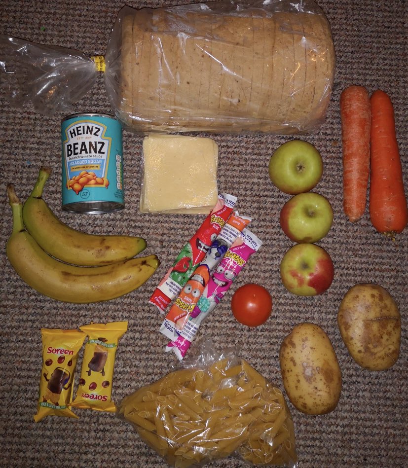 i_chose_books's tweet photo. Left: £30 of food for poor kids

Right: £11.25 of food in the taxpayer-subsidised House of Commons Terrace Cafeteria, Summer 2020 (https://t.co/2qDFeanyyp) https://t.co/Klwm2dR2mQ