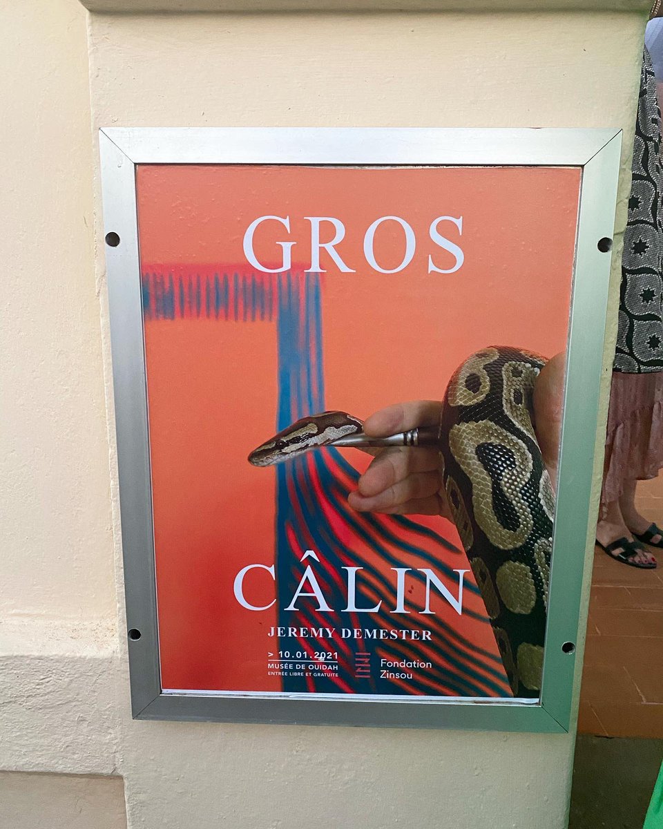 Voodart's tweet photo. «Gros Câlins », une exposition de Jérémy #Demester au Musée de la #FondationZinsou (@FondationZinsou). #Ouidah https://t.co/AutoCdy36x