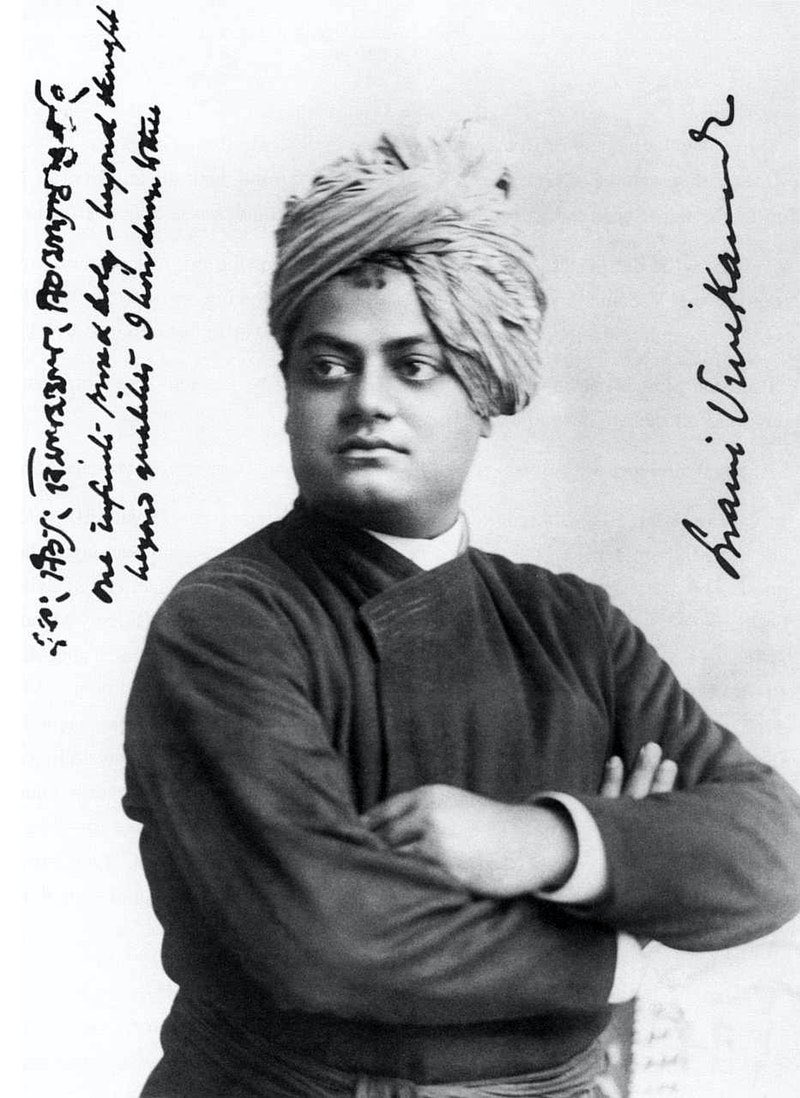 Rare photo of Swami Vivekananda Ji in Chicago in 1893 with his handwritten beautiful words “one infinite pure and holy - beyond thought beyond qualities I bow down to thee”.  #VivekanandaJayanti  #Thread