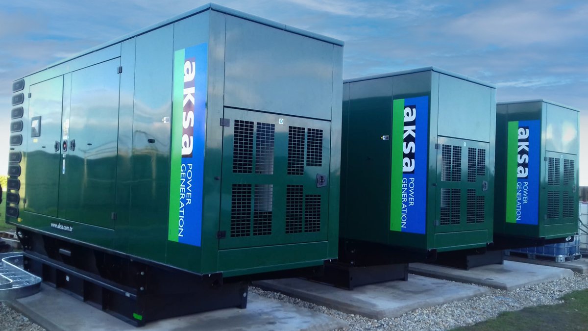 aksapowergen's tweet photo. İngiltere'nin en önemli #datacentre kuruluşlarından birinde daha 2.1 MW gücünde Aksa Jeneratör çözümleri kullanılıyor.⚡️🌍
Müşterimizin talepleri doğrultusunda geliştirilen özellikleri ve özel olarak tasarlanmış rengi ile bir jeneratörümüzün kurulumu daha başarıyla tamamlandı.✅ https://t.co/6HrRUwT0Dg