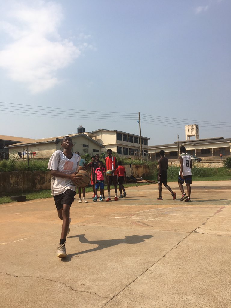 CoachSanjo's tweet photo. The best players and coaches are never satisfied.

They're always striving to improve their knowledge and get better.

🏋🏿‍♂️🏀🥋🏃

#teamCHIEFS #mogpa #stayfocused #sacrifice #changelives #volunteer #empowerment #education @MOYSGh @twumasipeter @Gh_NSA https://t.co/t2cBESeHog