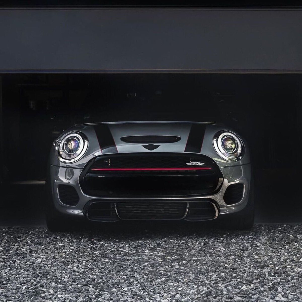 SaudiArabiaMINI's tweet photo. اللحظات الأخيرة قبل ما تخرج. خلك حذر

📸: @neumiver

#MINIThrillMaximised #MINIJCW #MINIRepost #MINIKSA #MyNaghi https://t.co/Iix3ymjlim