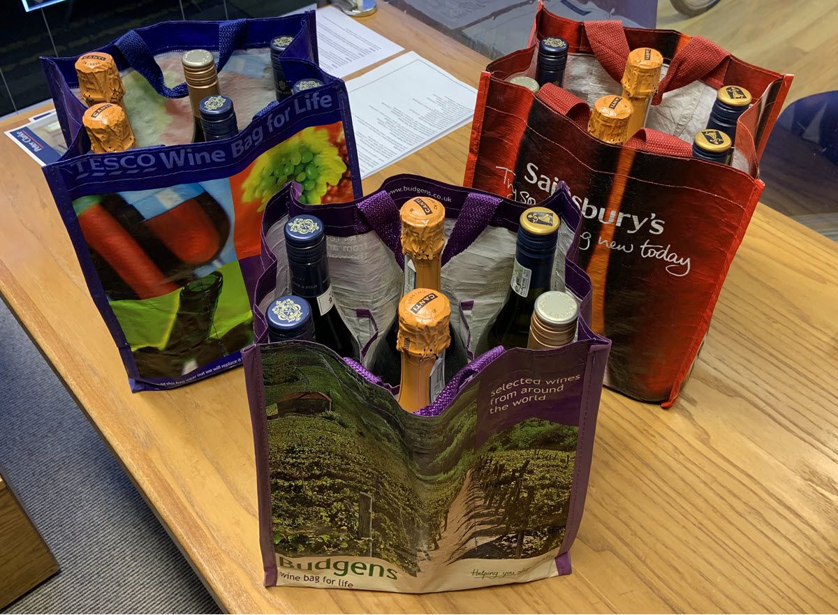 PeterClarkeCo's tweet photo. WOW! An amazing 18 bottles were dropped off at our #Wellesbourne branch yesterday from a very happy (and generous!) client after we had exchanged on their property. What a fantastic gesture. Cheers! 🍾🥂
#happyclient #partytime #propertyexchange https://t.co/yVLM4BbcmF