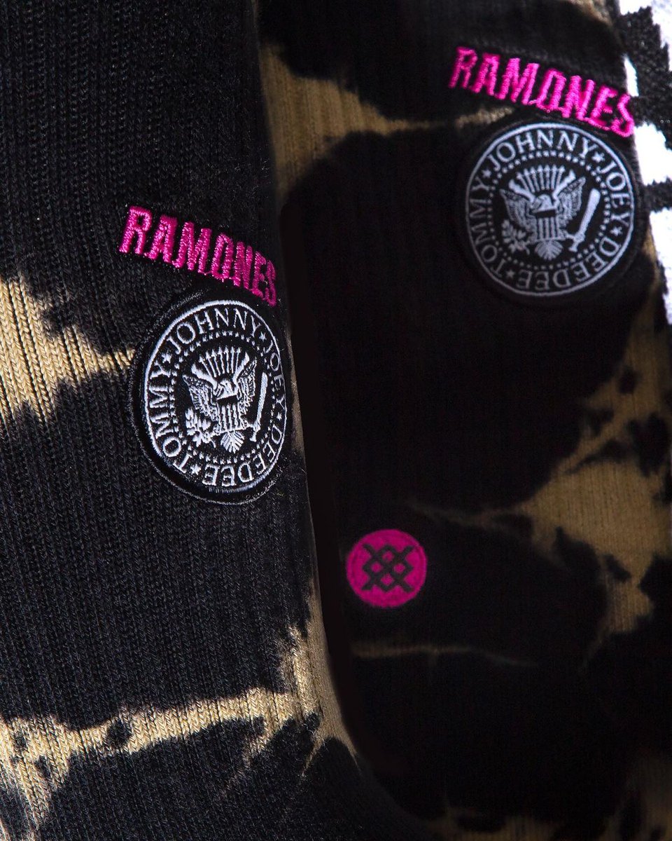 Stance_Chile's tweet image. Los clásicos nunca mueren con Ramones 🎤 🎸 🎸 🥁 

#StanceCrew #StanceSocks