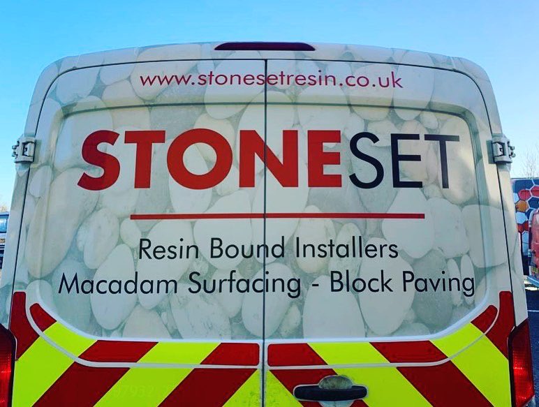 grssignscouk's tweet photo. New livery for @stonesetresin #partialwrap #chapter8chevrons #cutvinlygraphics #grssigns #vanuary2021 https://t.co/WepJyqVMvx