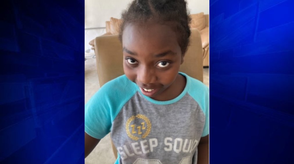 wsvn's tweet image. #MISSING - Police are searching for 11-year-old Kanaiya Smith afters she went missing out of Homestead.

SPREAD THE WORD! 
wsvn.com/news/local/pol…